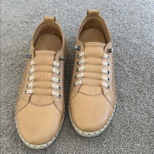 Tan Leather Shoes
